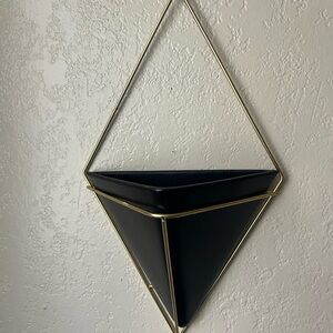 Black Geometric Wall Planter